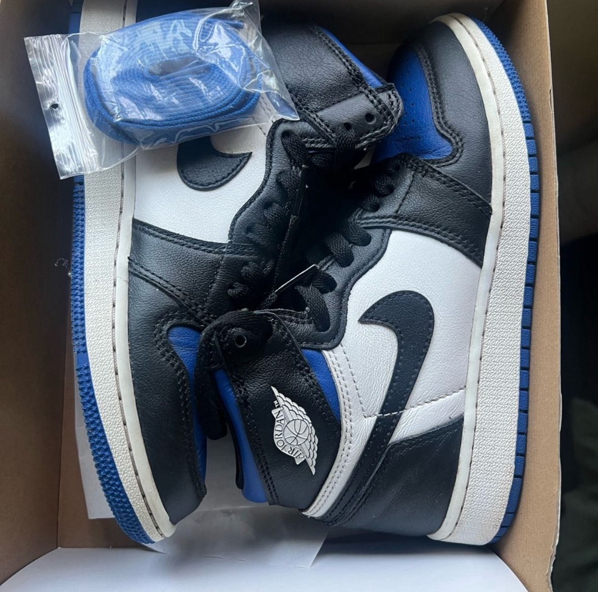 Air Jordan 1 Retro High OG ‘Royal Toe’