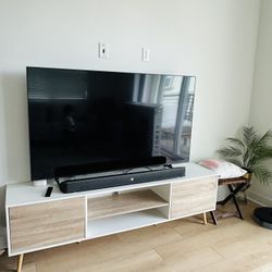Brand New TV Stand . Barely Used , In A Great Condition 