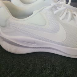 Nike Women's Size 9 