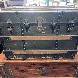 Steamer Trunk 