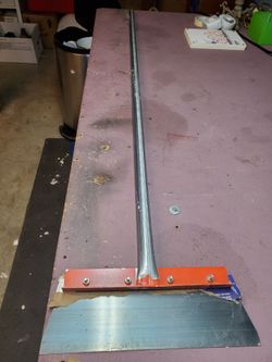 Heavy duty scraper tool