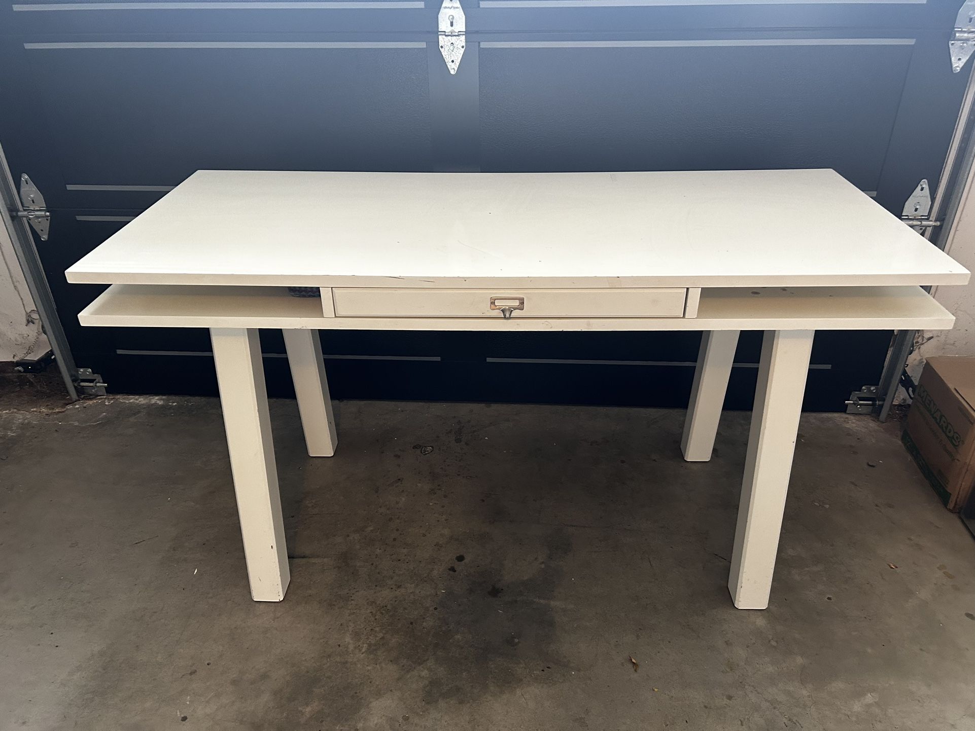 White Wood Desk