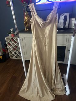 Women’s dress