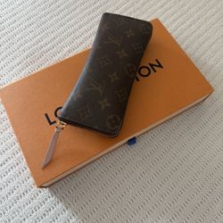 Louis Vuitton Wallet 