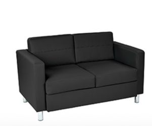 Pacific Loveseat