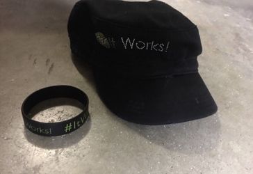 New ITWORKS adjustable hat and stretchy bracelet