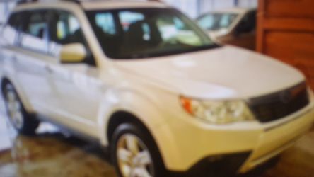 2010 Subaru Forester AWD 2.5X Premium 4dr Wagon 4A