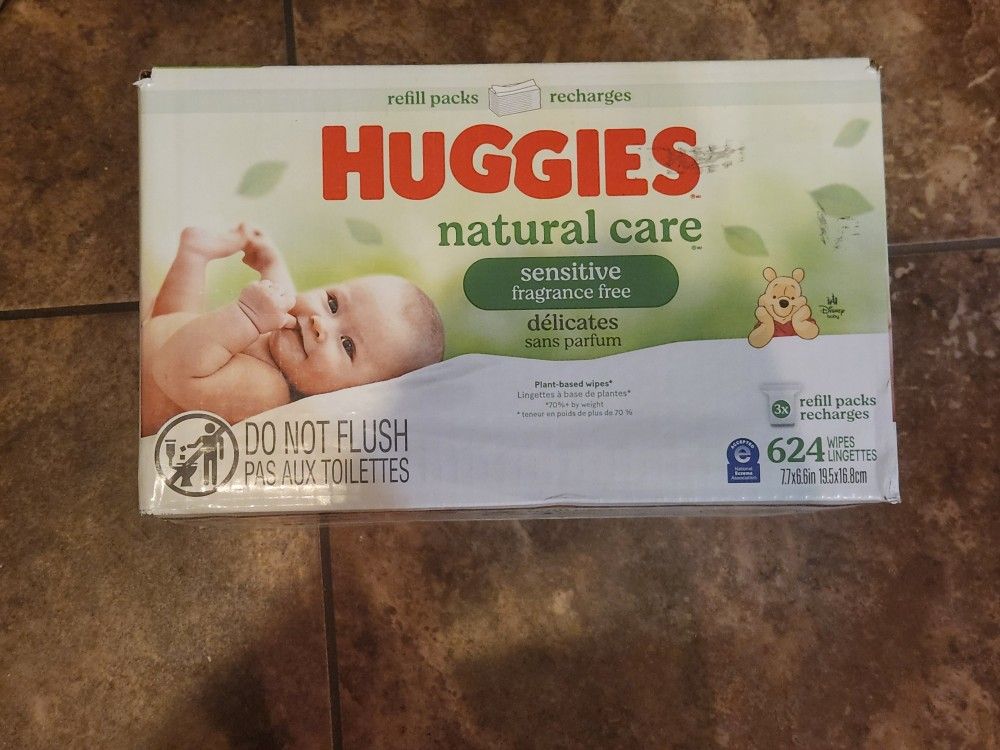 Brand New Box of Huggies Natural Care Sensitive And Fragrance Free Baby Wipes 624 count