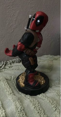Deadpool controller/Phone holder