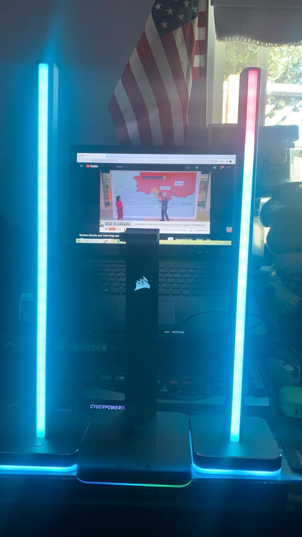 Corsair Headphone Dock And Rgb Light Bar Kit