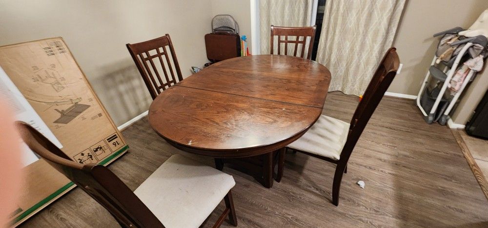 Dinning Table