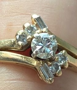 14k gold 3/4 k Diamond ring size 7