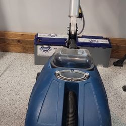 For Sale - COMMERCIAL FLOOR CLEANER 