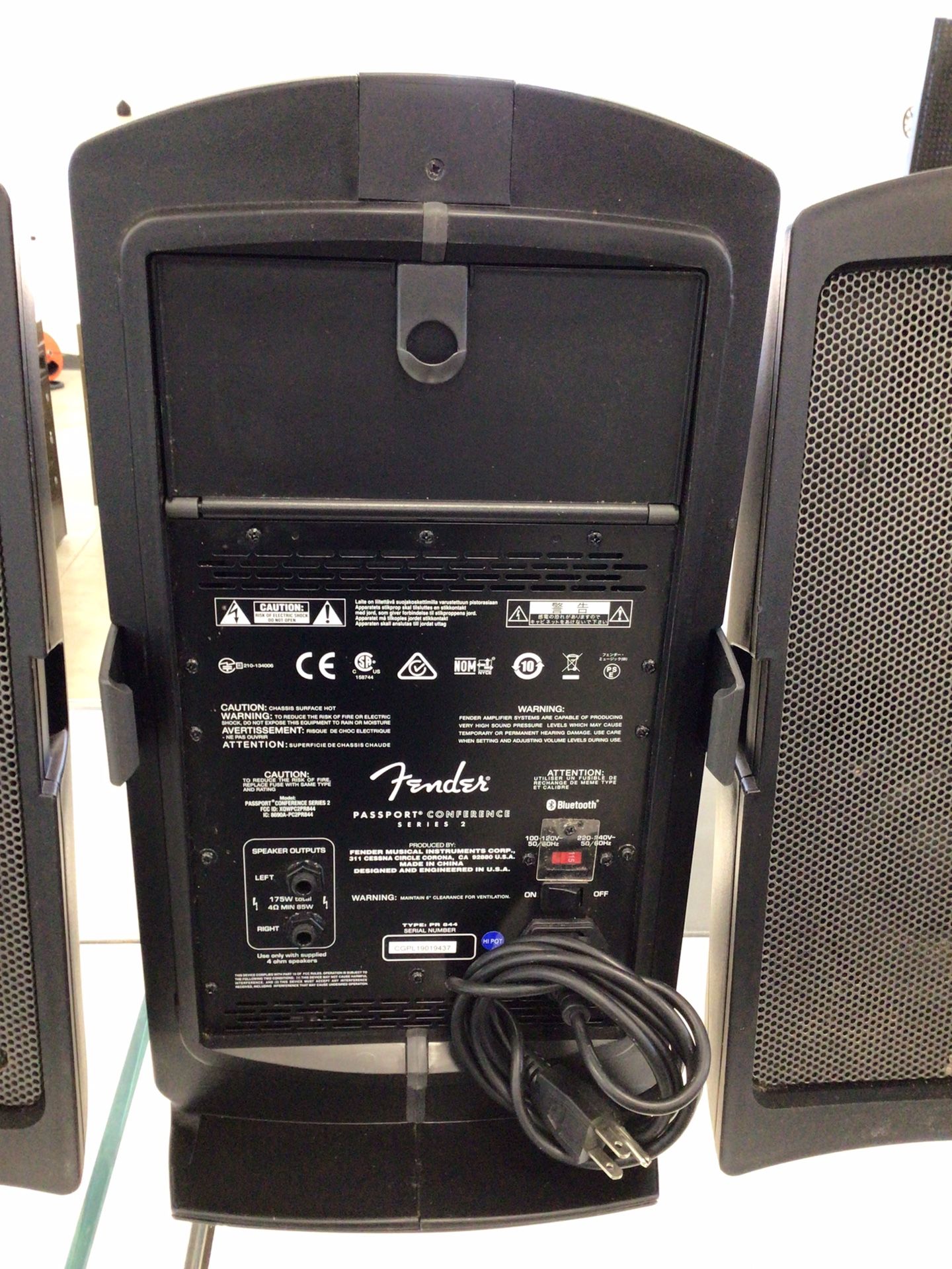 Fender Passport Conference 2 PA System for Sale in Fort Lauderdale, FL