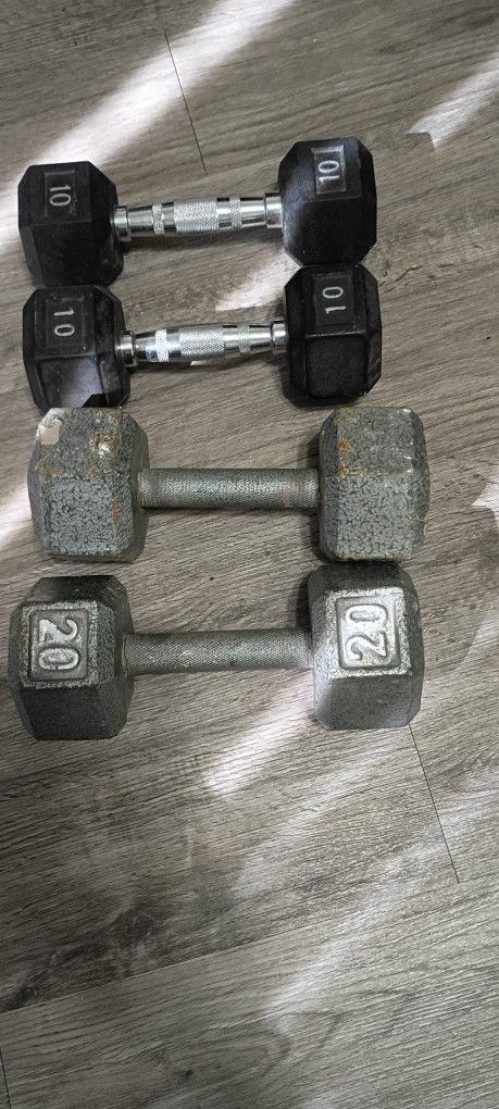 dumbbells 2....20.. 2 10.