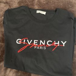 Givenchy tshirt