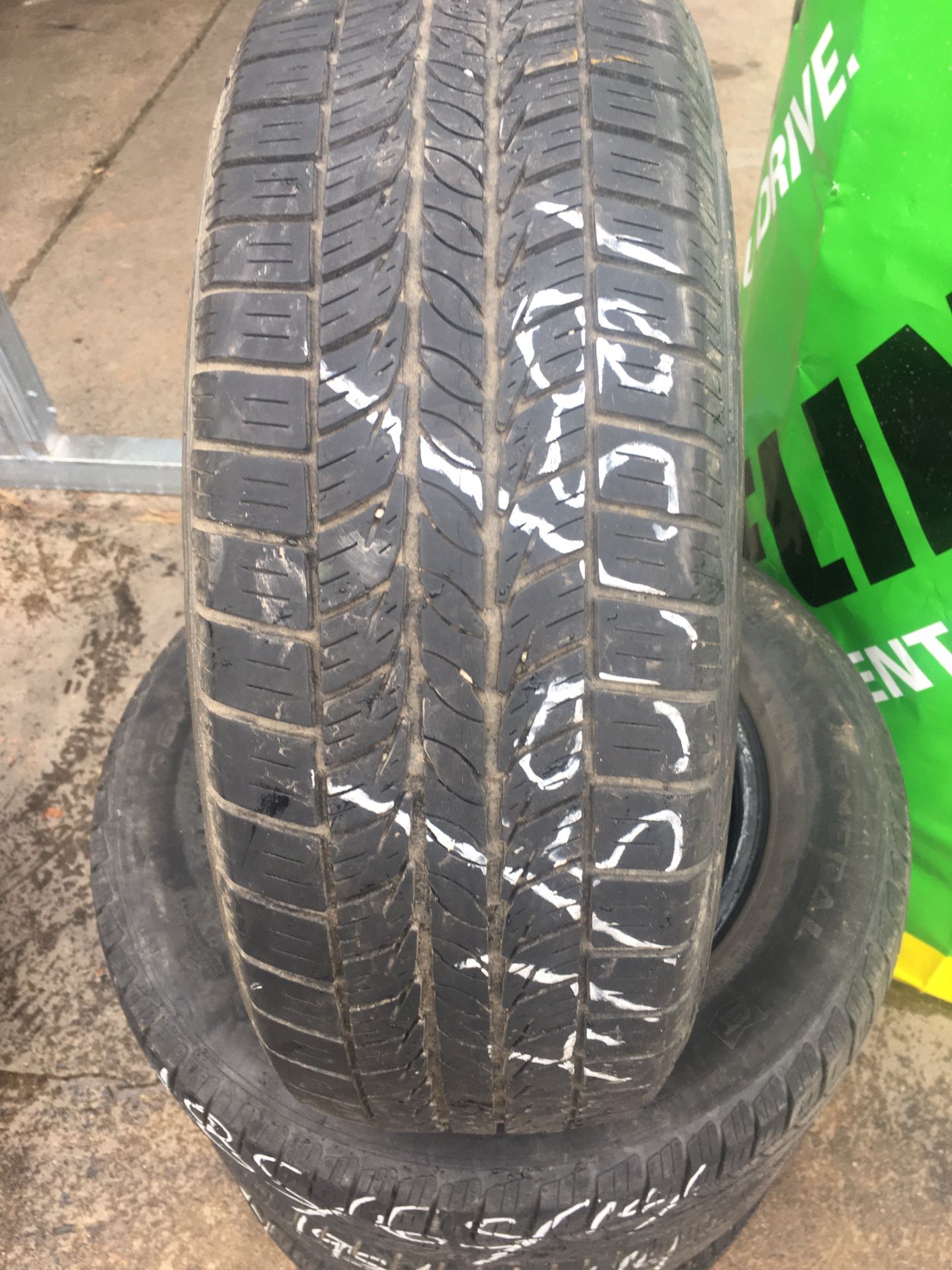 Set of used tires General 1856514
