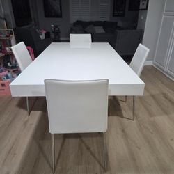 DINNING TABLE WITH CHAIRS 