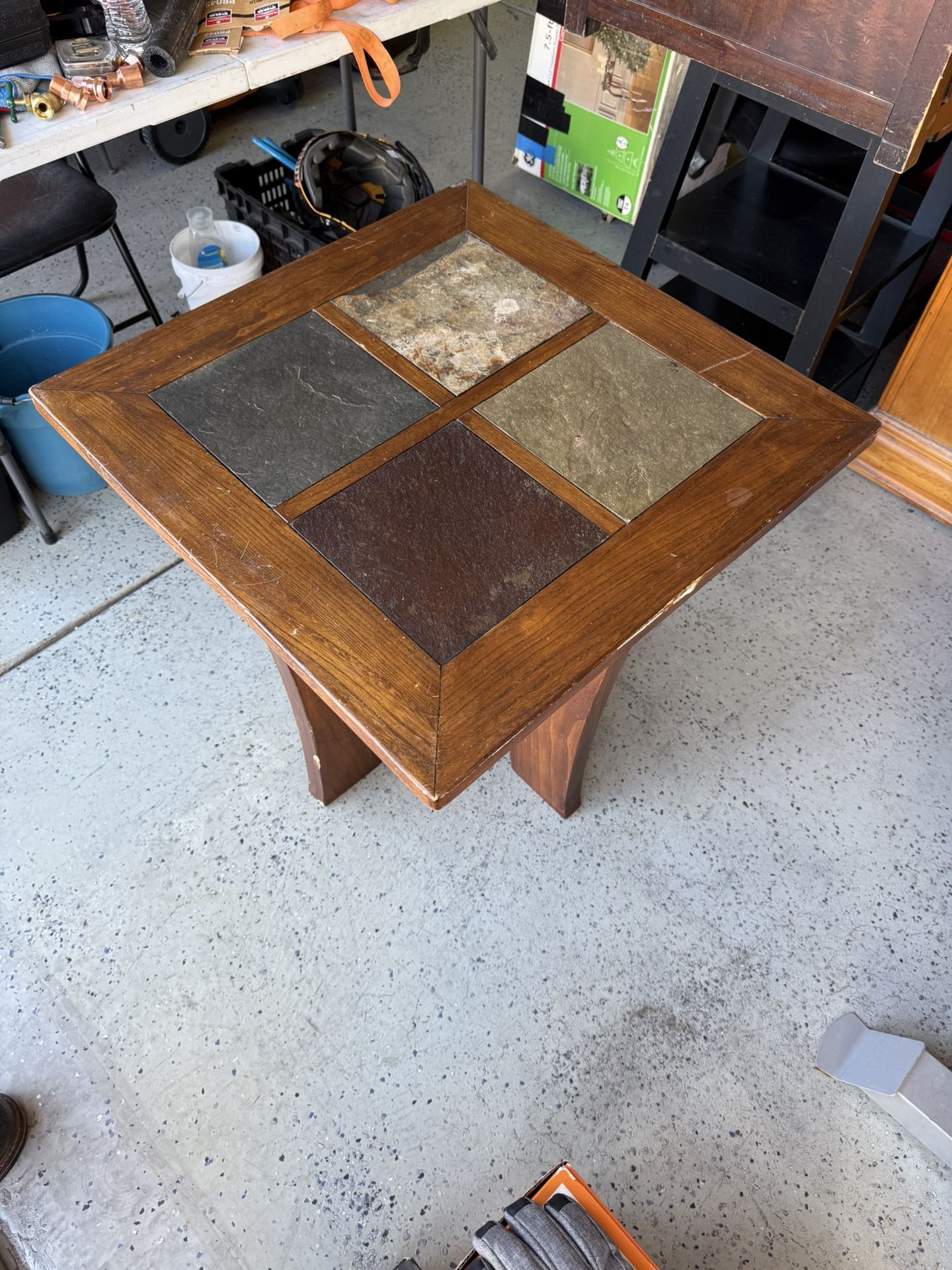 Small Table/end table 