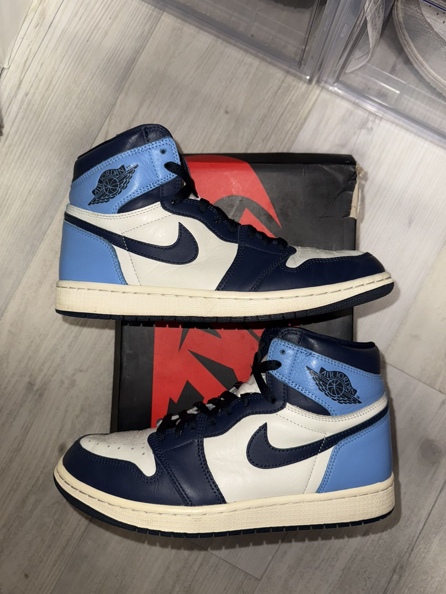 Air Jordan 1 Retro High OG Obsidian