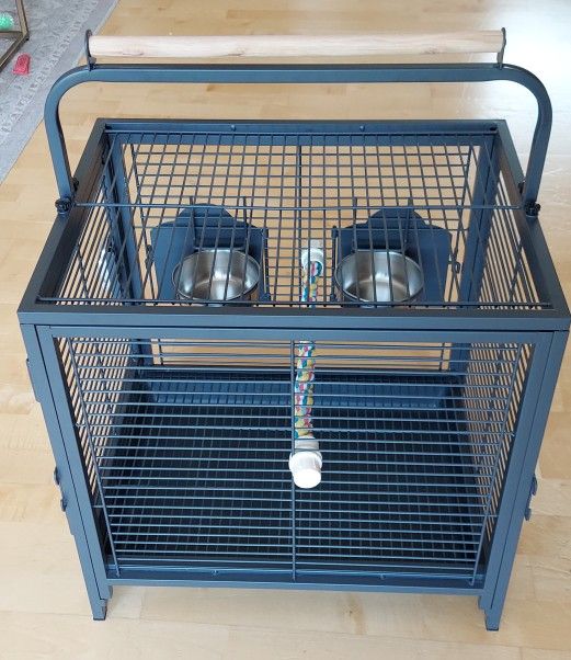 Prevue Pet Products Bird Travel Carrier brand new