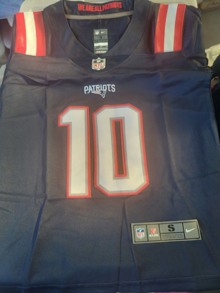 NEW ENGLAND PATRIOTS,  JONES JERSEY SIZE S, M, L, XL,  XXL FOR YOUTH 