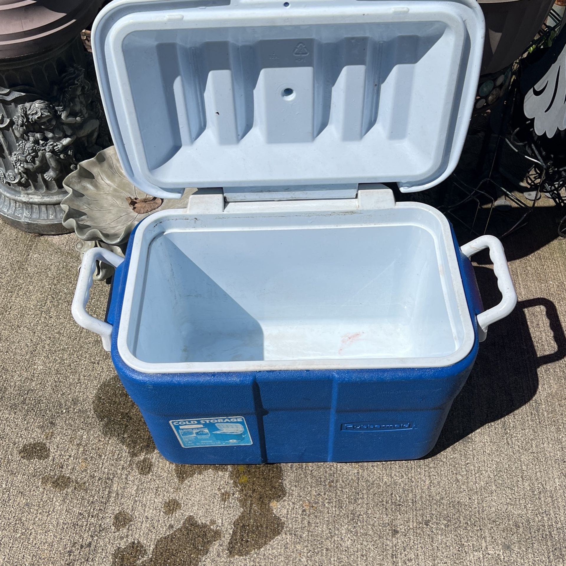 Ice Cooler for Drinks