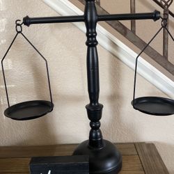 Farmhouse Weight Scale 