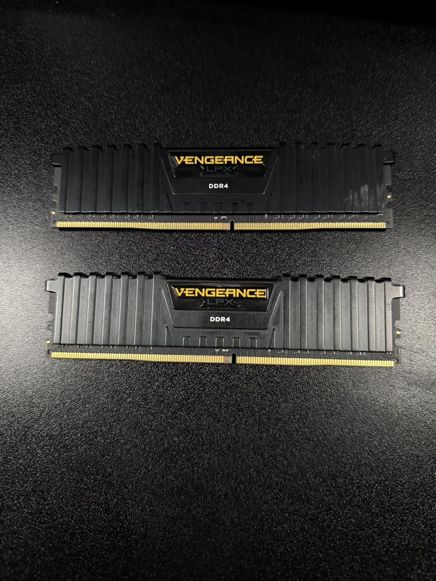 16 GB DDR4 3000MHZ RAM
