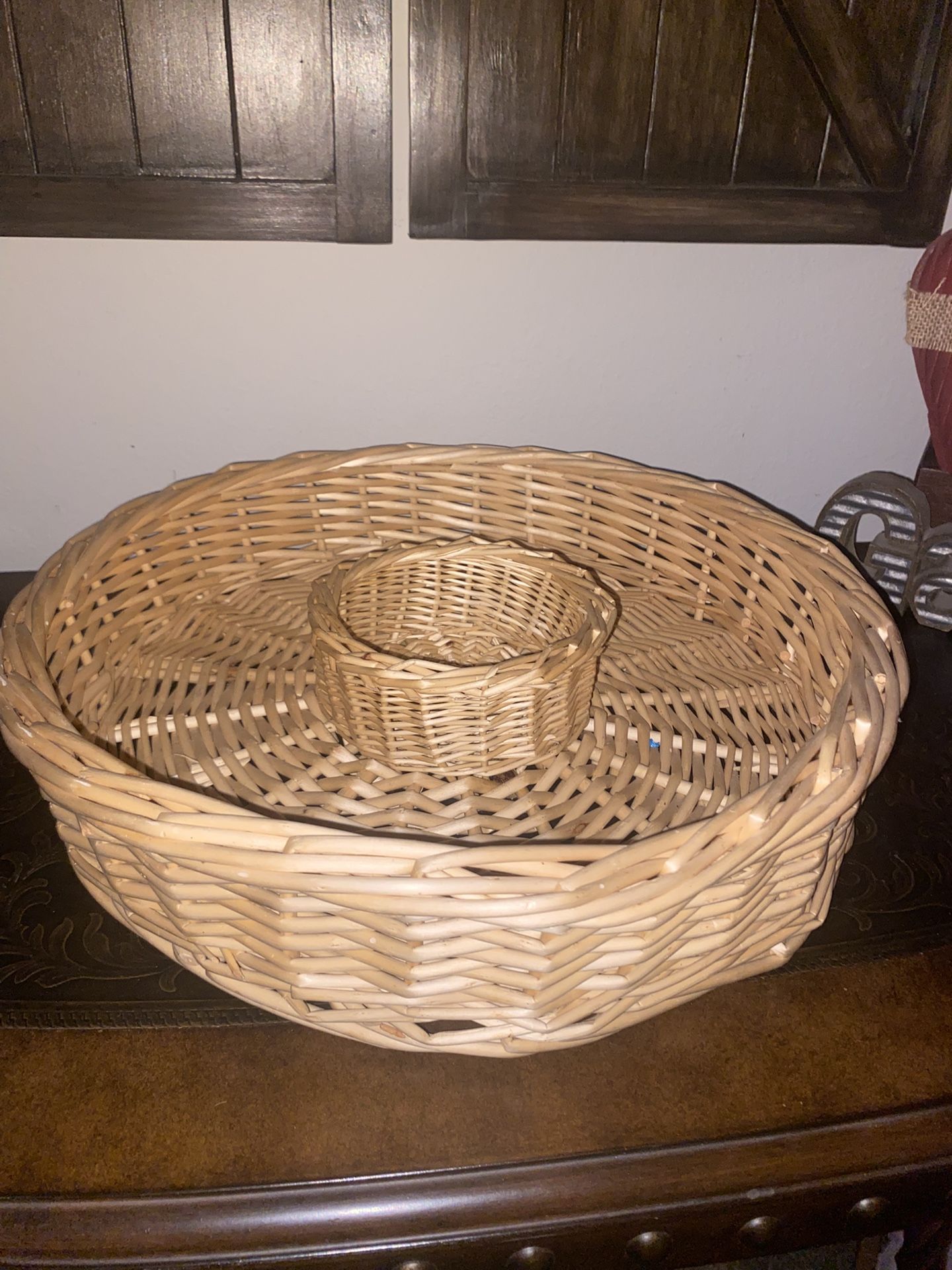 Large Wicker Chip & Dip Dipping Bowl