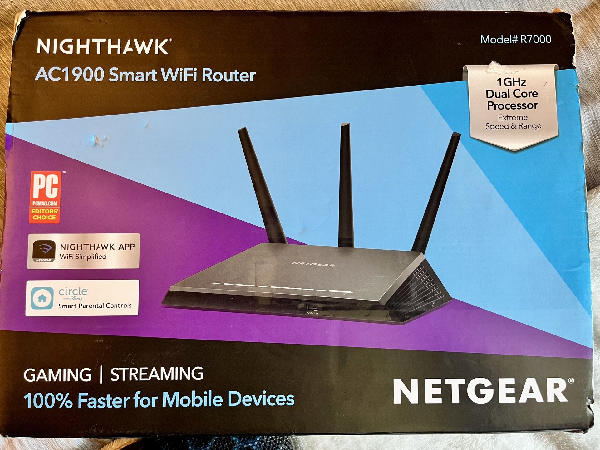 NIGHTHAWK AC1900 Smart WiFi  Router 2018