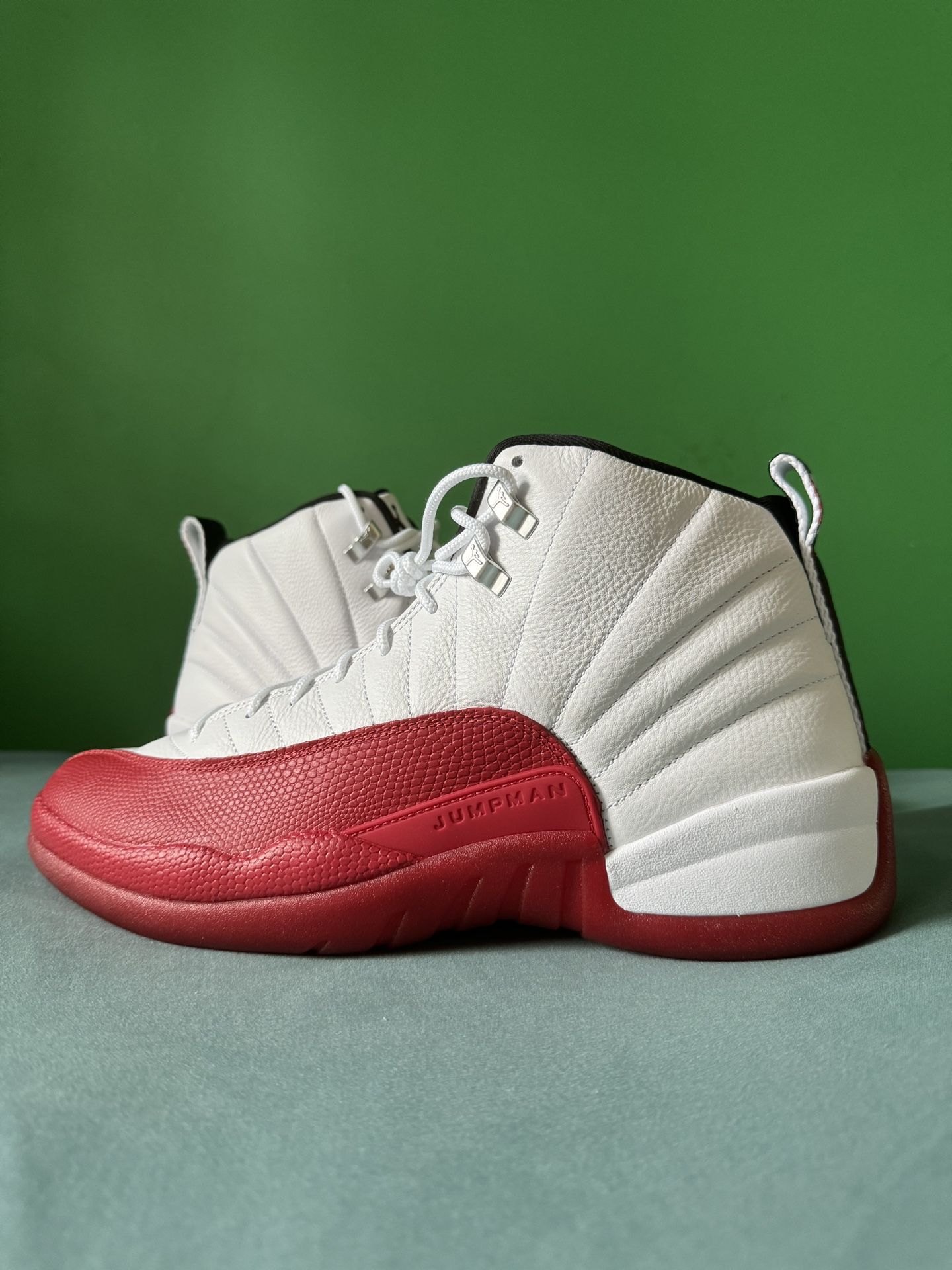 Nike Air Jordan 12 Cherry Size 13