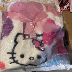 Hello Kitty Heart Blanket