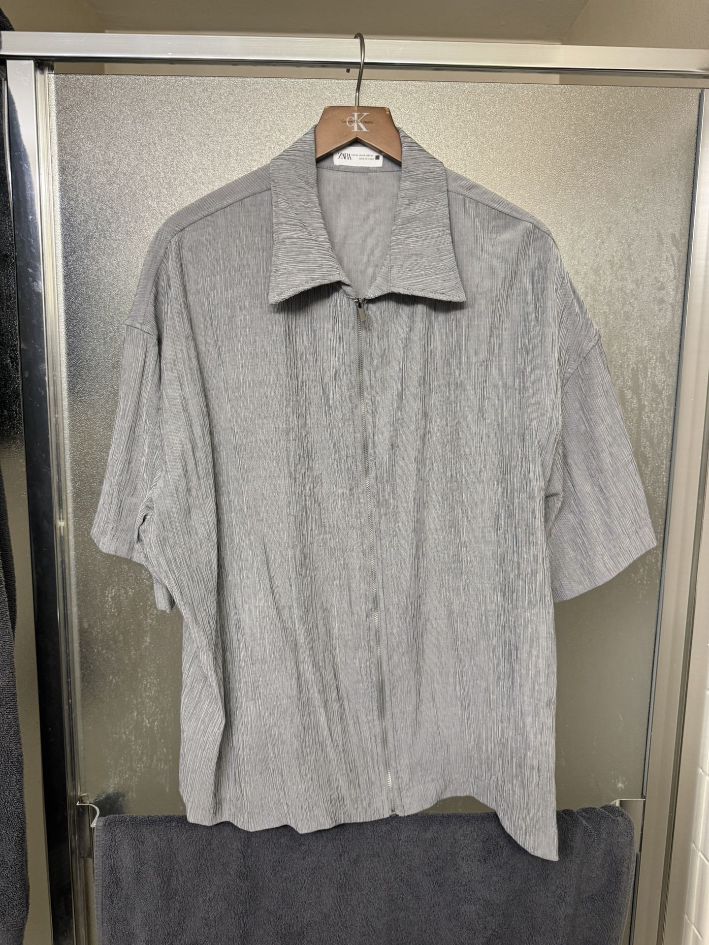 Men’s Zara Zip Shirt Men’s XL Brand New No Tag
