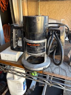 Black & Decker 1 1/2 HP router