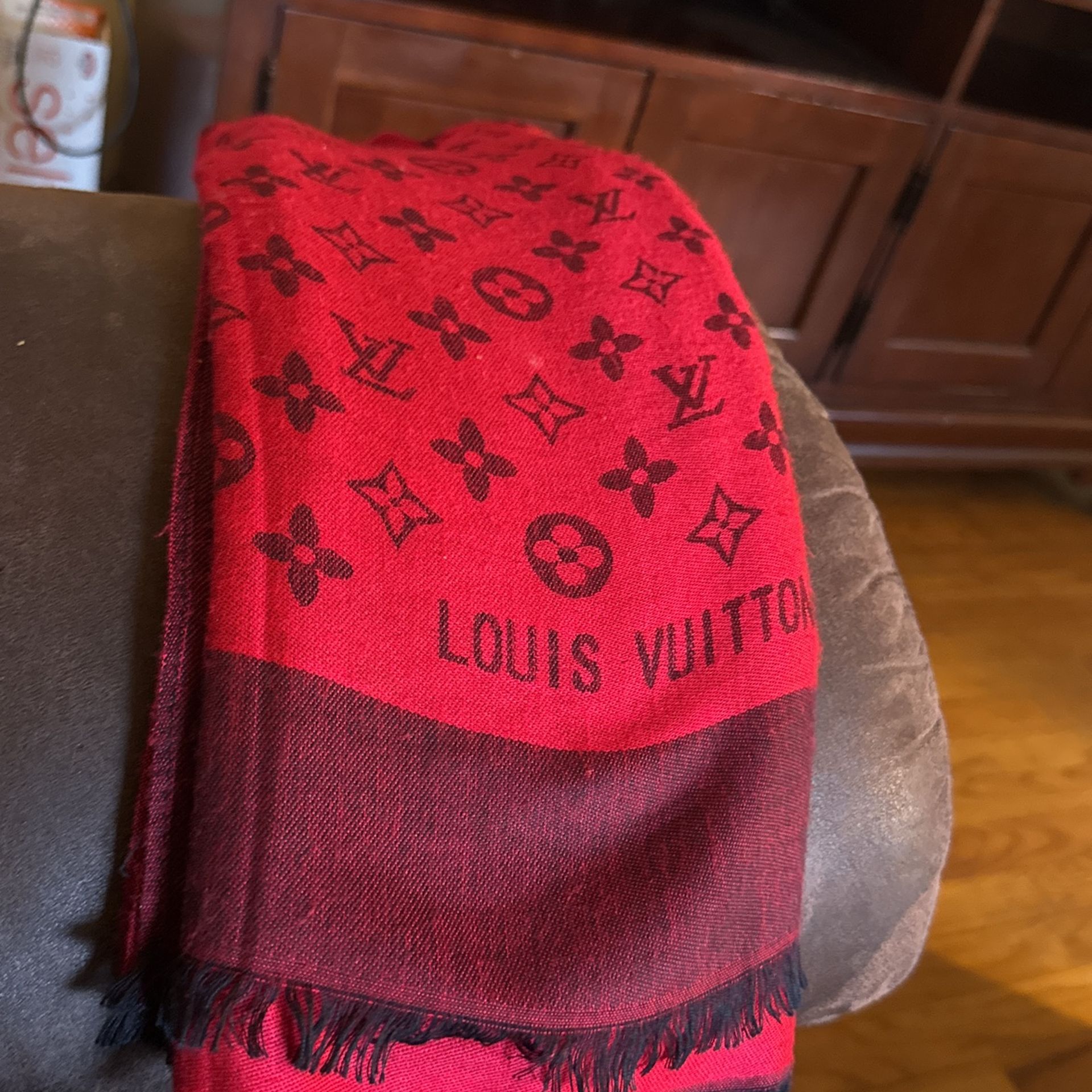 LV Shawl
