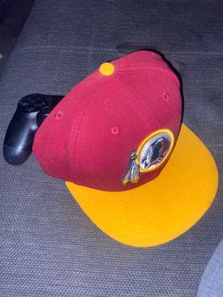 New Era WashingtonRedskins59Fifty hat x ps4 controller not delivering price negotiable