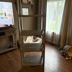 Shelf/bookcase 