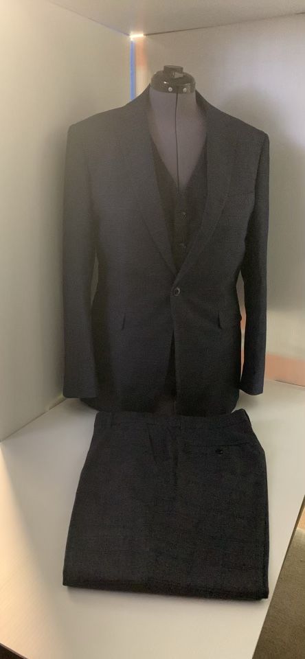 New Men’s 3piece Suit