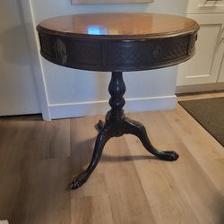 Round Entering Table