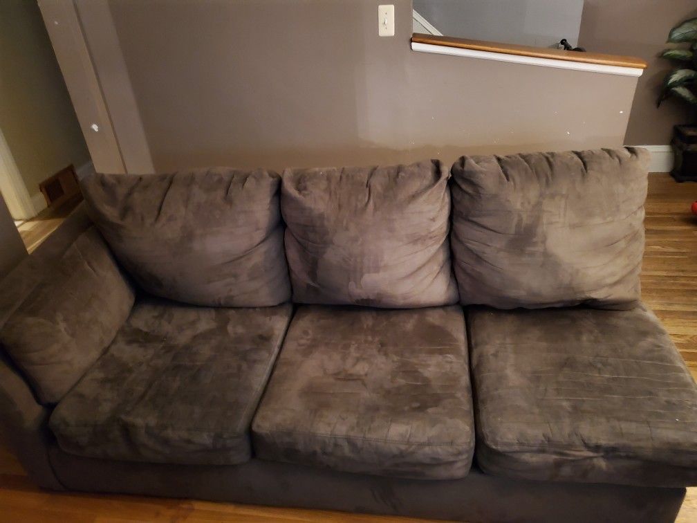 FREE COUCH