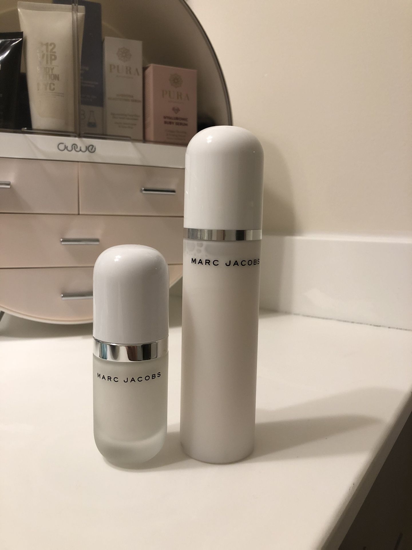 Marc Jacobs Under(cover) Perfecting Coconut Face Primer and Re(cover)Perfecting Coconut Setting Mist