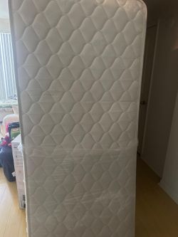 Twin mattress