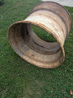Heavy duty fire pit