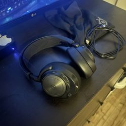 SteelSeries- Arctic Nova Pro Wireless 