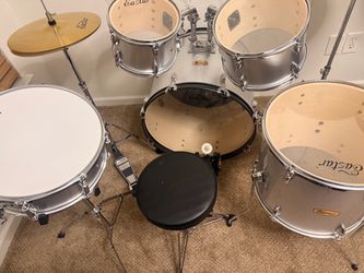 silver beginner drumset
