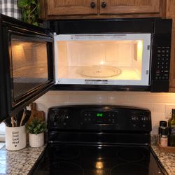 Frigidaire 1.8 cu. ft. Over-the-Range Microwave (Model FFMV1845VSA).