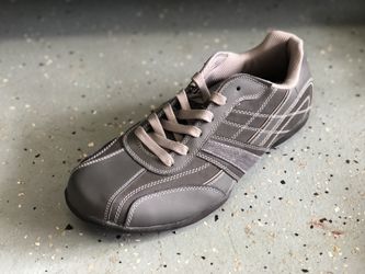 New 12W Perry Ellis Mans Shoes