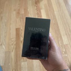 Valentino “Uomo” Fragrance 