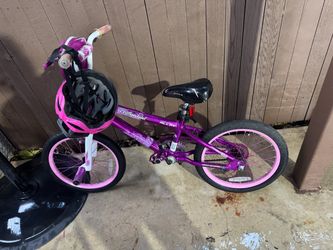 18-inch Genesis Hollywood Girl's Freestyle BMX Bike